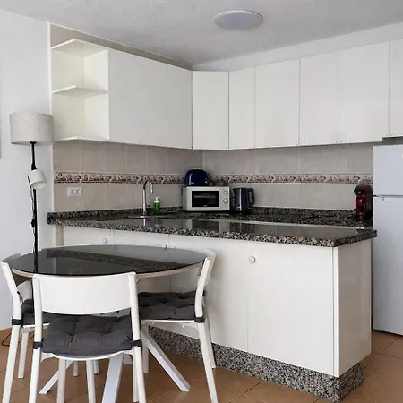 Apartment Cerca De La Playa Y Jardin *