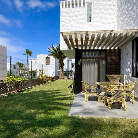 Cerca De La Playa Y Jardin Apartmán