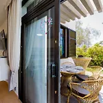 Cerca De La Playa Y Jardin アパート