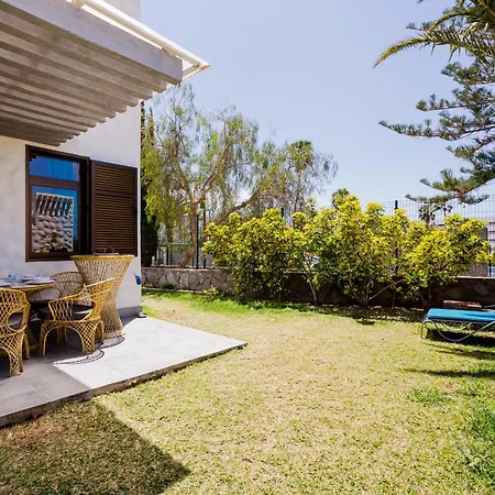 Cerca De La Playa Y Jardin * 阿德耶