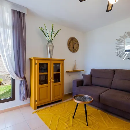 Cerca De La Playa Y Jardin 公寓 *