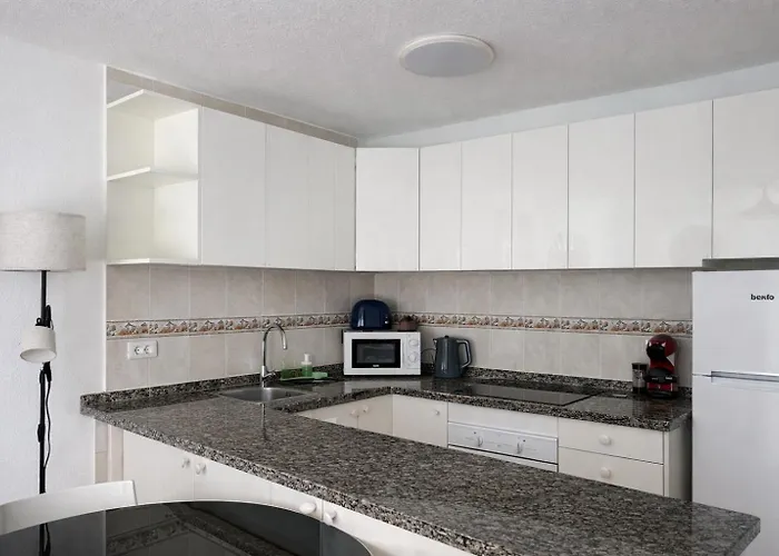 Cerca De La Playa Y Jardin Apartment