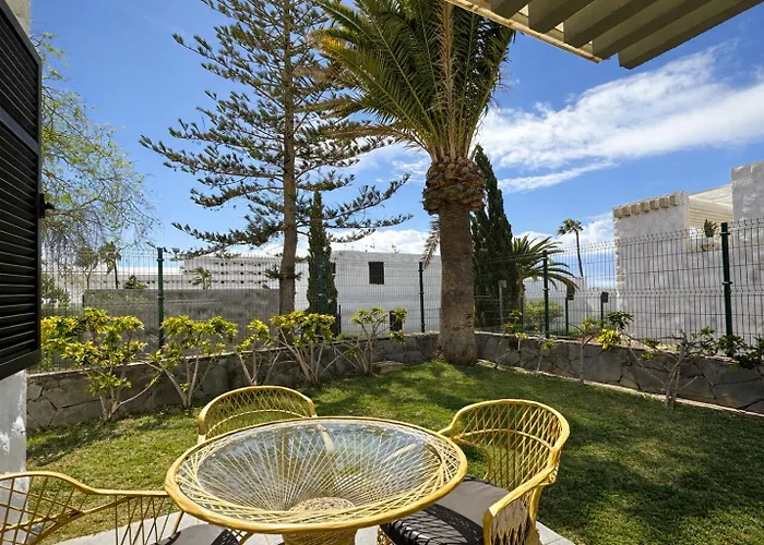 Cerca De La Playa Y Jardin Apartment *